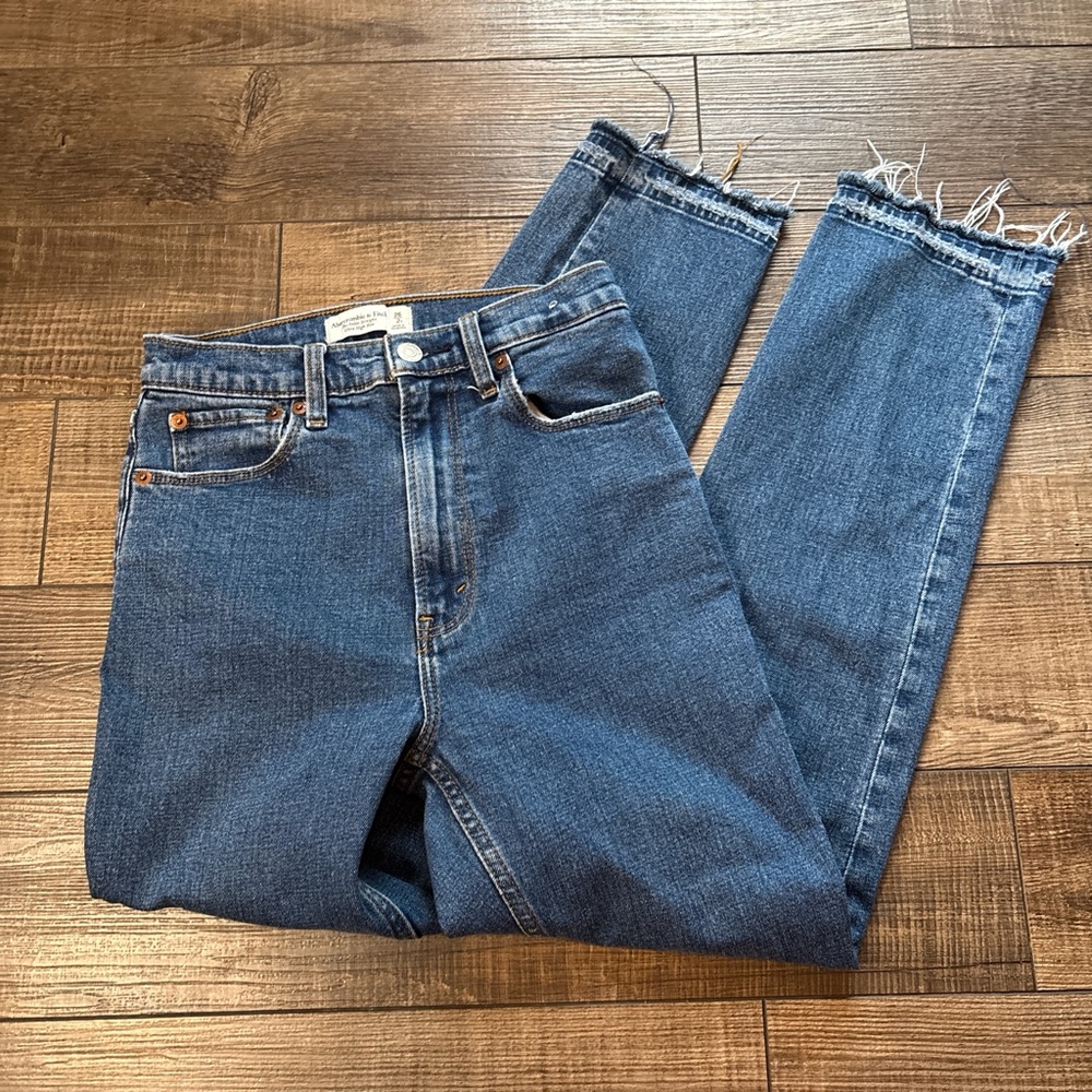 Abercrombie & Fitch Women's Blue Straight Leg Jeans